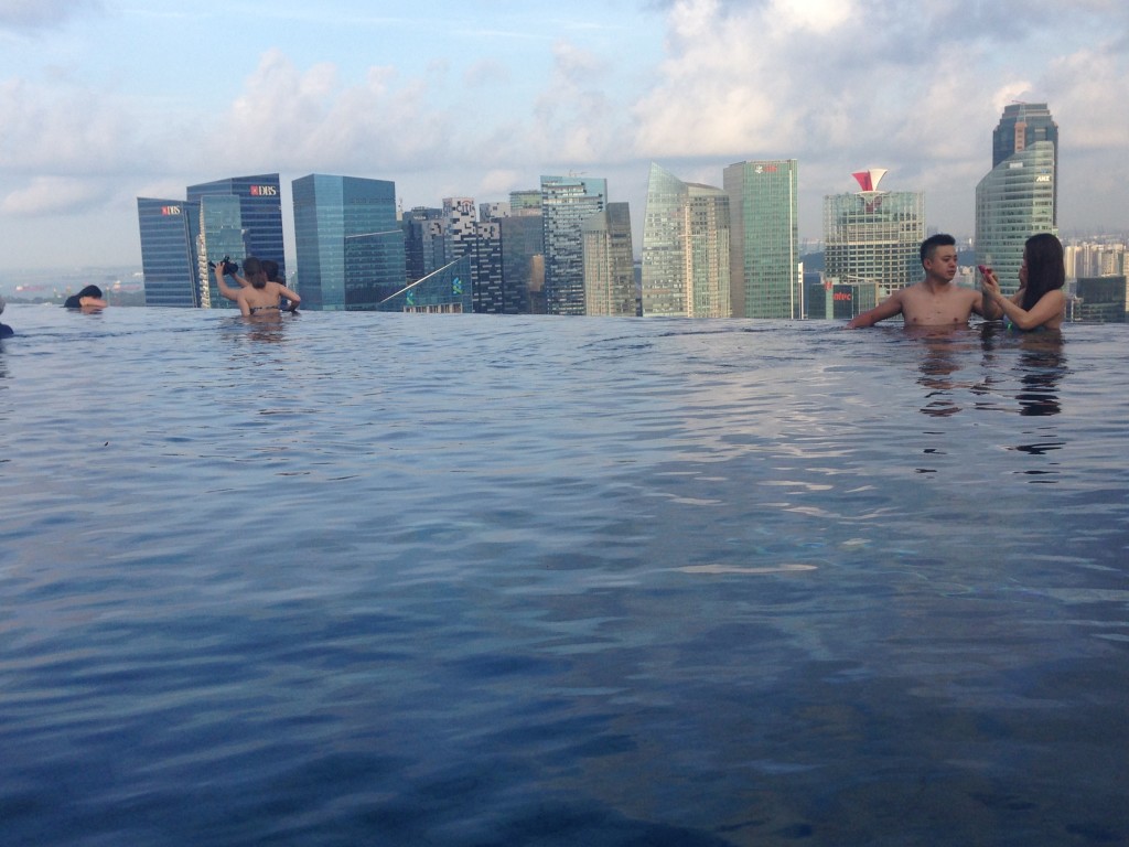 Piscina de borda infinita do Marina Bay Sands, em Singapura Foto Gabriela de Almeida/Metrópoles