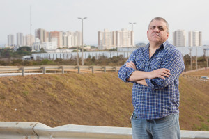 Brasília (DF) 26/07/2015 - Na foto, Paulo Flores, fala sobre a construções de prédios no gama - Foto, Michael Melo