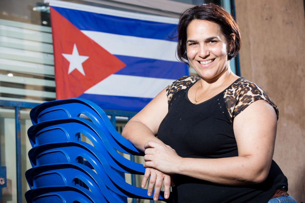 Brasília (DF), 02/10/2015 - Refugiados em Brasília - Na foto, Loida, cubana que fugiu da ditadura dos irmãos Castro - Foto, Michael Melo/Metrópoles