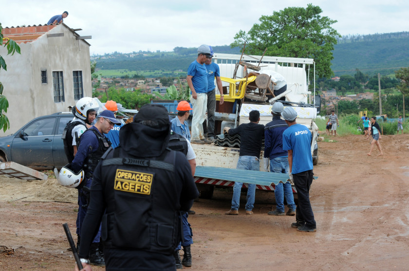 Agefis Encerra Desocupa O Em Rea P Blica De S O Sebasti O Metr Poles