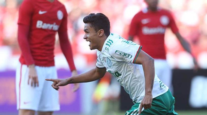 Palmeiras Quebra Jejum De Anos E Vence Inter Na Estreia De Falc O