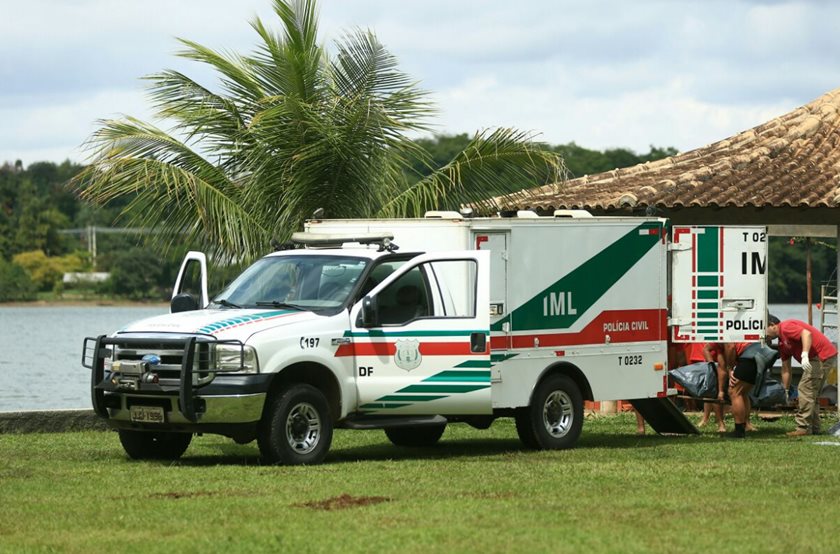 Homem Declarado Morto Por Tr S M Dicos Acorda Na Mesa Da Aut Psia