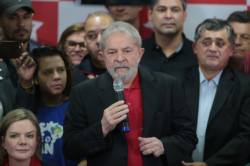 Pesquisa Dos Brasileiros Consideram Condena O De Lula Justa