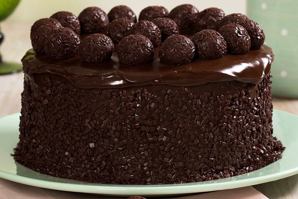 Bolo De Chocolate Brigadeiro Receita Chocolatuda Deliciosa