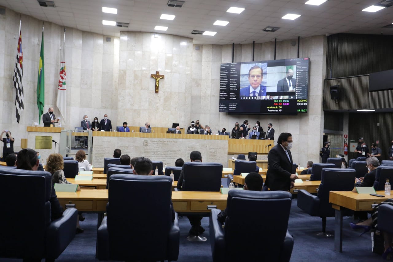 Câmara aprova em 1ª votação extensão de auxílio de R 100 em São Paulo