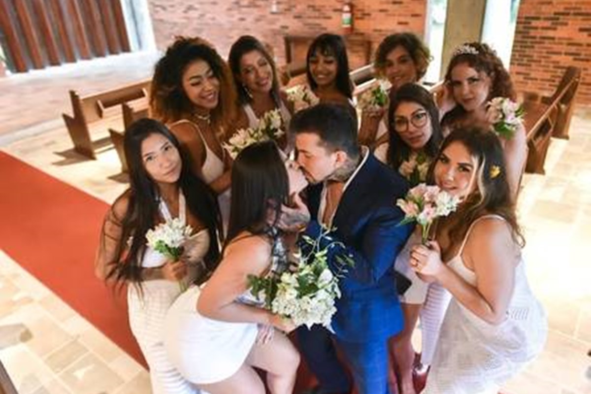 Brasileiro viraliza no exterior após se casar com 9 mulheres