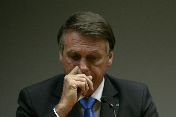 Bolsonaro Maior Culpado Por Alta No Pre O Da Gasolina Diz Pesquisa