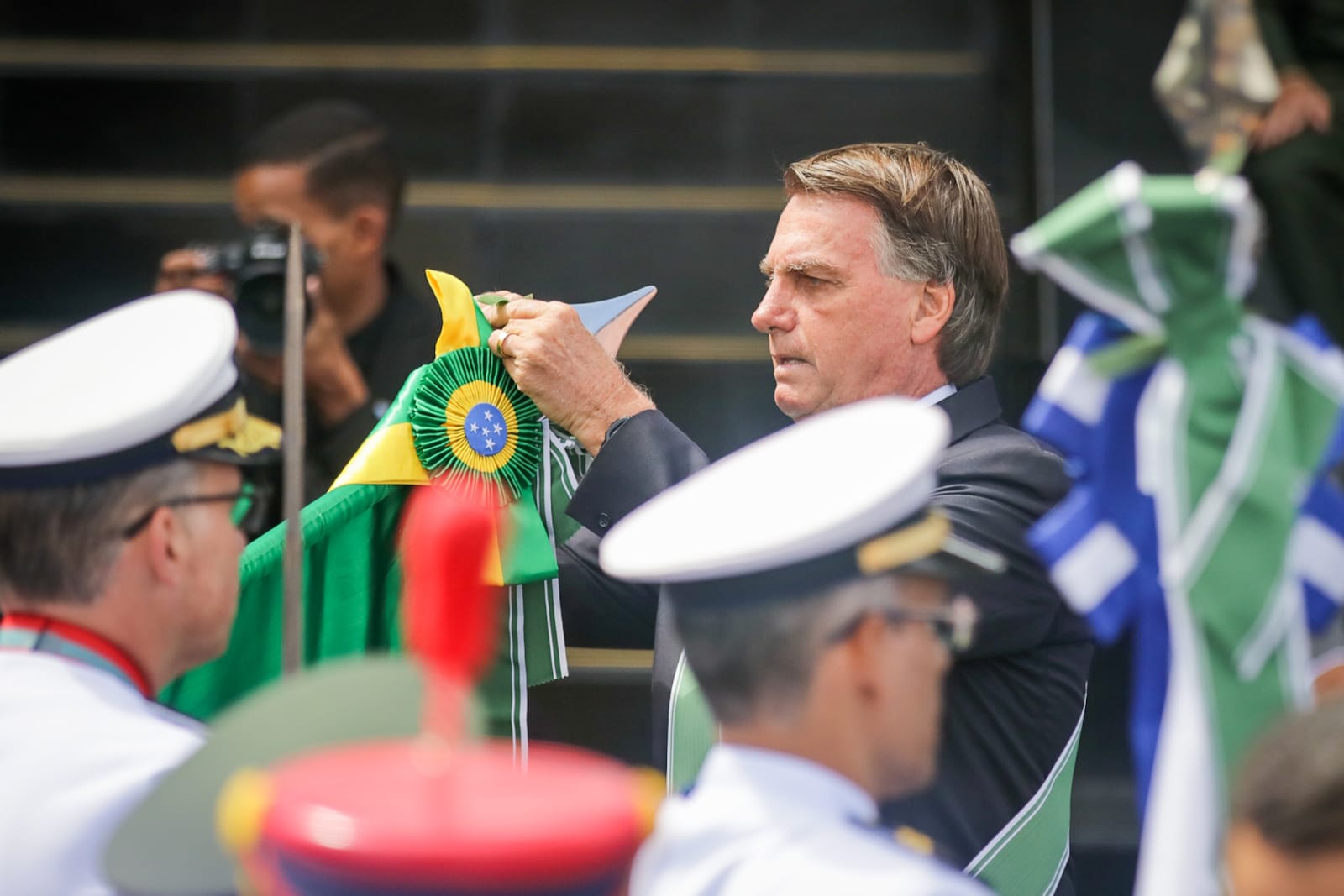 Fora da agenda Bolsonaro vai a reunião do Alto Comando do Exército