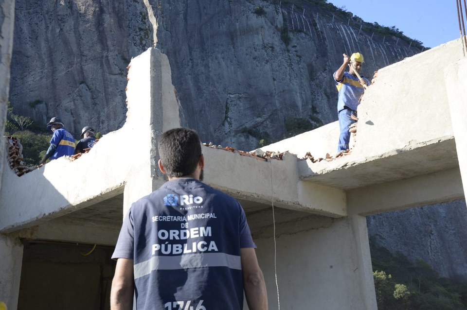 Rio Avaliada Em R Mi Mans O Do Tr Fico Demolida Na Rocinha