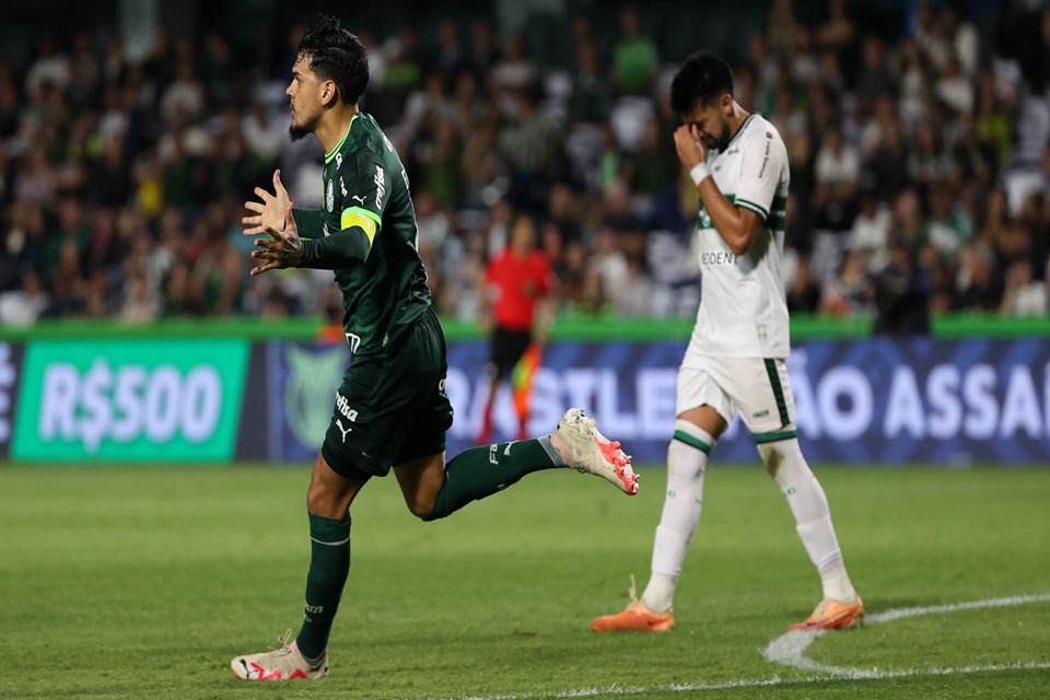 Palmeiras Bate O Coritiba E Estanca Crise Ap S Dias Sem Vencer