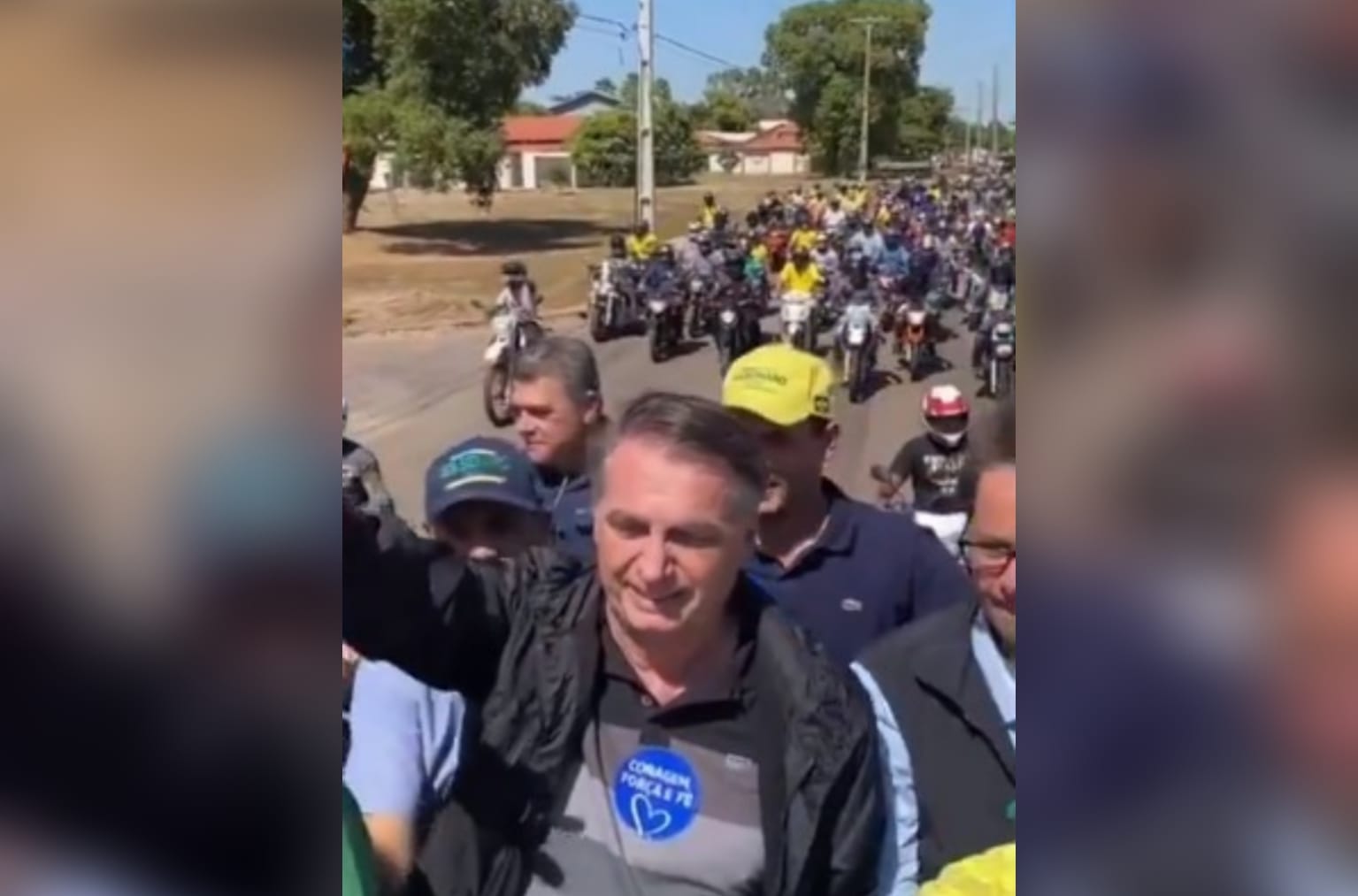 Bolsonaro Recebido Por Aliados Durante Motociata Em Palmas V Deo