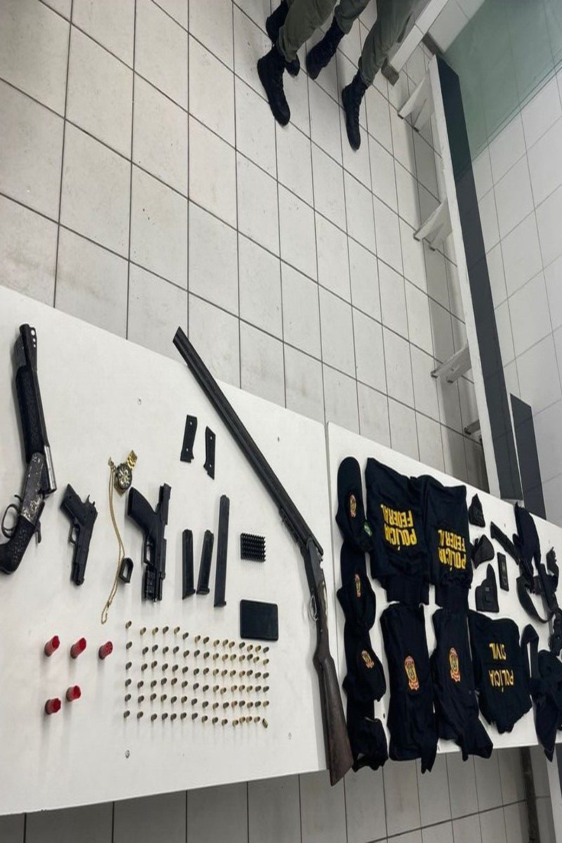 Polícia prende sequestrador liberta reféns e apreende armas em Recife