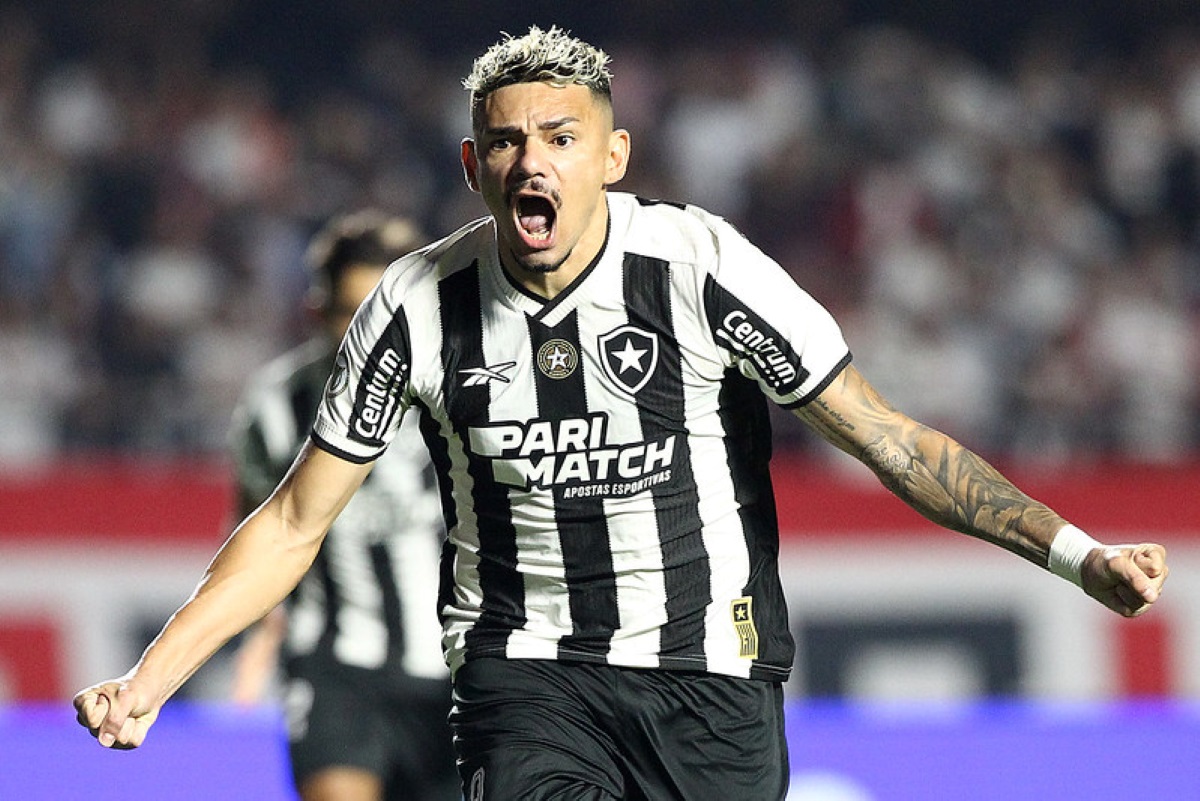 Brasileir O Botafogo Empata S O Paulo E Termina L Der Do Turno