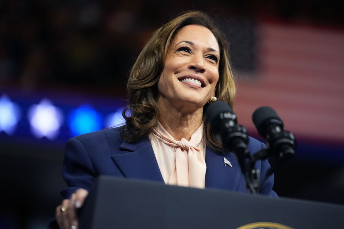 Eleições nos EUA nova pesquisa mostra Kamala à frente de Trump