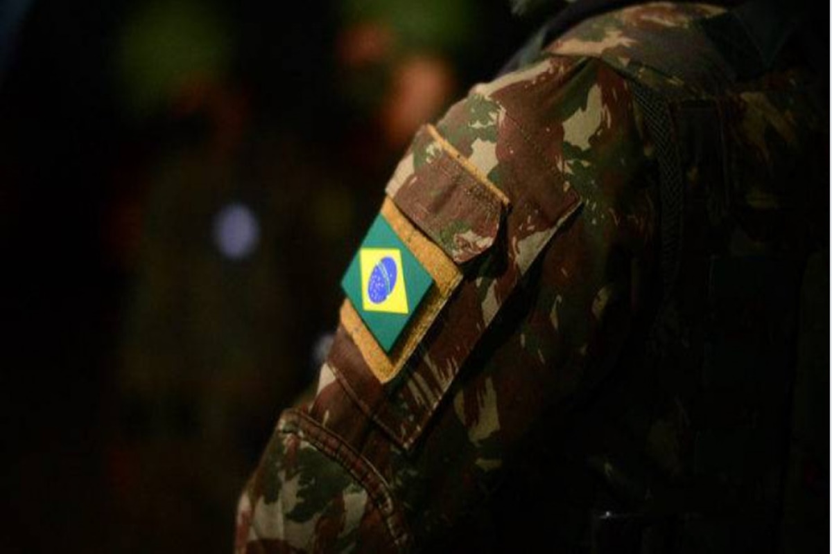 Ataque Em Boate Deixa Pessoas Feridas S O Militares Do Ex Rcito