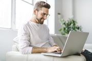 Na web, existem diversas ofertas para que homens se aventurem Na web, existem diversas ofertas para que homens se aventurem