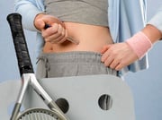 A função principal da insulina é promover a entrada de glicose nas células, de forma que elas aproveitem o açúcar para as atividades celulares. A falta da insulina ou um defeito na sua ação ocasiona o acúmulo de glicose no sangue, que em circulação no organismo vai danificando os outros órgãos do corpo