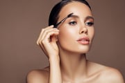 Con una gran cantidad de productos en los estantes, sólo un dermatólogo puede identificar las necesidades de tu piel.