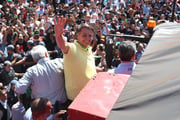 Bolsonaro é cercado por multidão na abertura da Agrishow em Ribeirão Preto, no interior de São Paulo