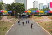 Espaço abaixo do viaduto da Galeria dos Estados