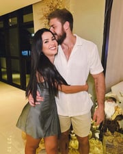 Eles ficaram noivos em novembro