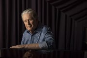 Brian tem 81 anos