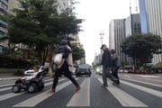 Pessoas em dia frio em São Paulo