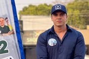 O guarda civil municipal e candidato a vereador de São José do Rio Preto pelo Partido Liberal (PL) Alexandre Montenegro foi alvo de um atentado na noite da última segunda-feira (9/9). Ele estava na estrada vicinal Délcio Custódio da Silva, no bairro Estância São Pedro, quando seu carro foi atingido por cinco tiros.
