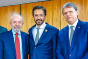 Na última eleição de São Paulo, maior cidade do país, o presidente Lula (PT) e o governador Tarcísio de Freitas (Republicanos) ficaram de lados opostos