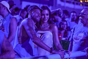 Neymar e Bruna Biancardi fazem pose na Sapucaí