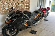 Motos importadas apreendidas na casa do Careca do INSS