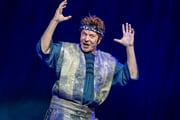 Miguel Falabella, que reuniu um elenco de amigos para celebrar seus 25 anos dedicados ao teatro musical.