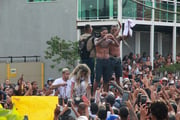 Poze do Rodo deixando o Complexo de Gericinó