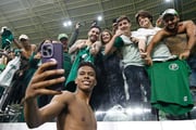 Esteão se despediu da torcida palmeirense no dia 28 de maio, na vitória do Alviverde por 6 x 0 contra o Sporting Cristal Esteão se despediu da torcida palmeirense no dia 28 de maio, na vitória do Alviverde por 6 x 0 contra o Sporting Cristal
