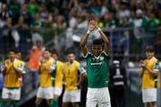 O jogador soma 11 gols e 5 assistências em 32 jogos na temporada O jogador soma 11 gols e 5 assistências em 32 jogos na temporada