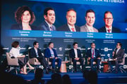 Os ministros participaram de um painel sobre Infraestrutura no Fórum Esfera em Guarujá (SP)