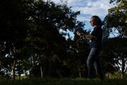 A mulher deixou a religião em 2021 
