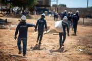 De acordo com a Secretaria DF Legal, foi sugerido a realocação das famílias no Residencial Tamanduá, no Recanto das Emas