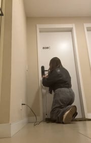 Fechadura digital a deixou trancada para fora de casa
