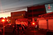 CBMDF foi acionado para conter fogo em prédio em Taguatinga Norte