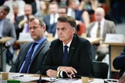 Bolsonaro é um dos oito réus investigados por supostamente tramarem um golpe de Estado no Brasil