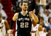 Tiago Splitter foi o primeiro brasileiro a ser campeão da NBA