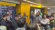 Thiago Ávila chega ao Aeroporto de Guarulhos
