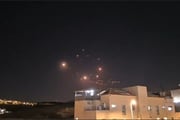Mísseis vistos sobre Haifa, em Israel