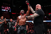 Kamaru Usman vence após quase quatro anos 