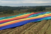 O balão caiu pela manhã deste domingo. O Cenipa foi acionado
