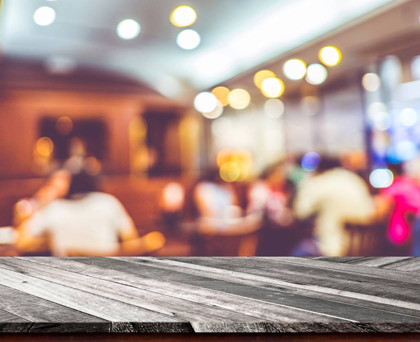 Vergonha Alheia? A Classe Média e o Tabu do Trabalho: Supermercado, Uber e a Crise de Identidade