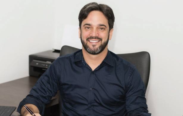 Autor Glauco Tavares