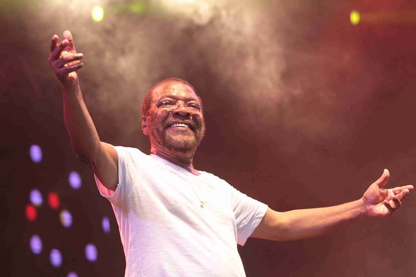 Da química ao bamba: conheça trajetória improvável de Martinho da Vila
