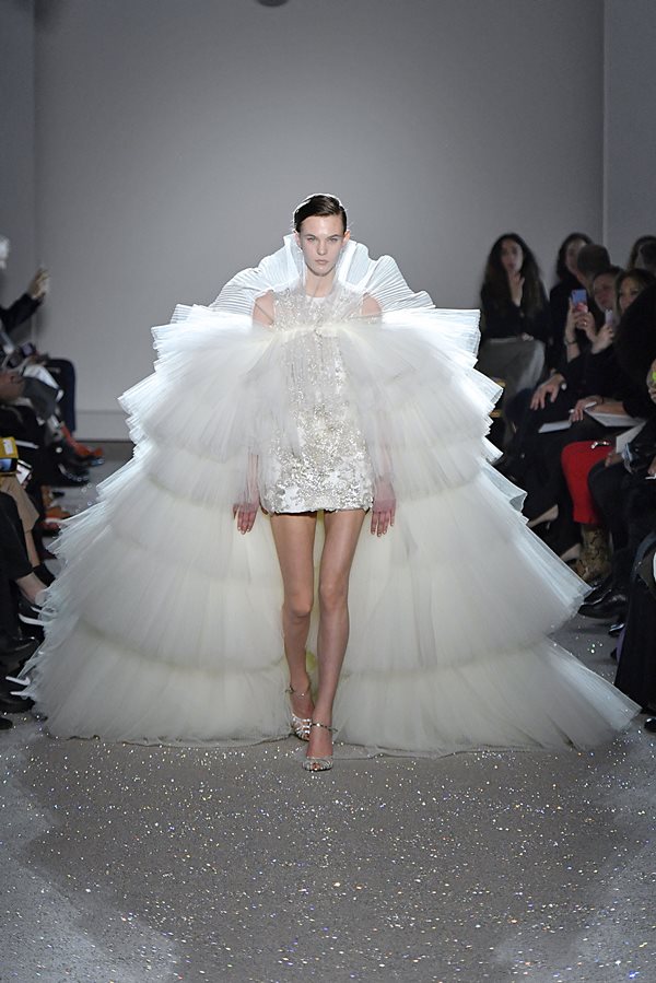 Desfile Giambattista Valli